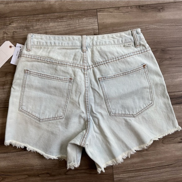 BILLABONG How About That Indigo Womens Denim Shorts Light Blast Size 30 NWT - Picture 3 of 12